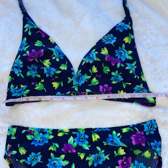 Vintage floral print bikini Triangle style top and high waisted bottoms - Picture 5 of 5